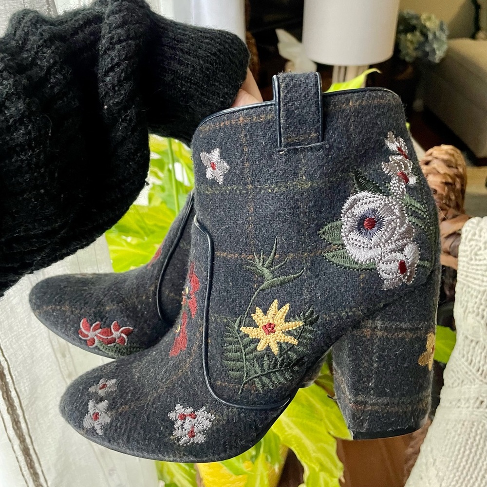 Embroidered Heeled Booties